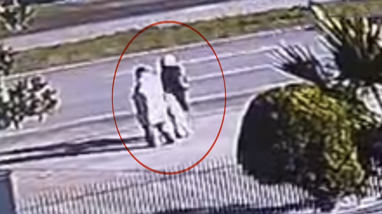 Kahvalti Yolunda Buyuk Aci Kizinin Gozleri Onunde Feci Sekilde Can Verdi (4)