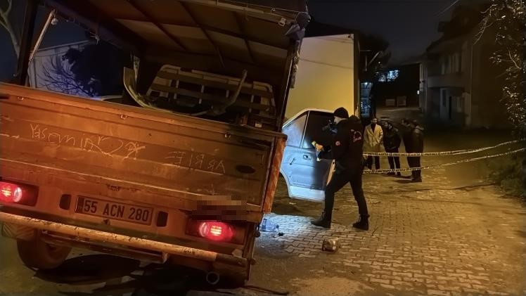 Kaza Anı Kabusa Döndü! Kamyonet Çarpıştı, Yaya Stepnenin Kurbanı Oldu (2)