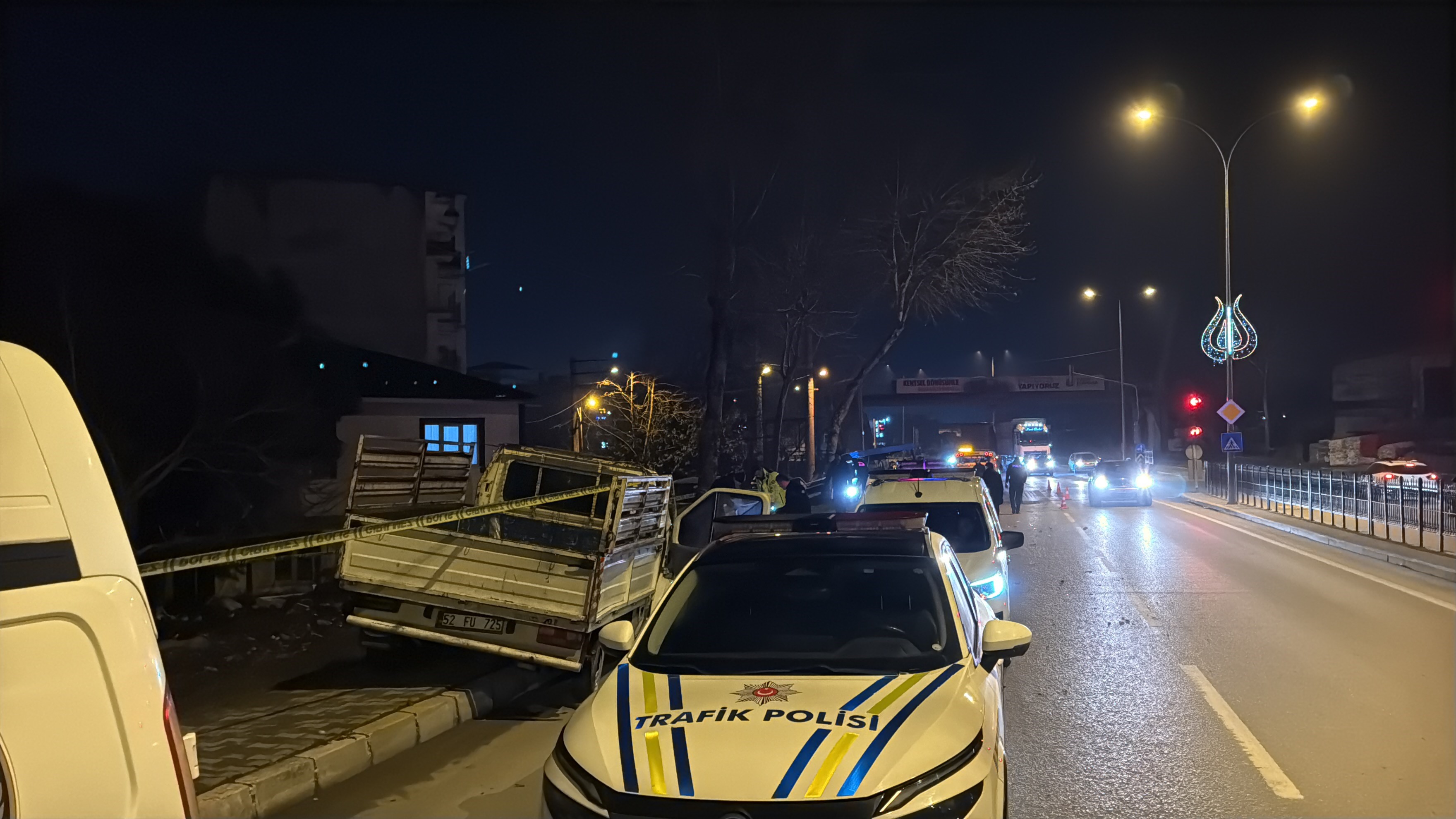 Kaza Anı Kabusa Döndü! Kamyonet Çarpıştı, Yaya Stepnenin Kurbanı Oldu (6)