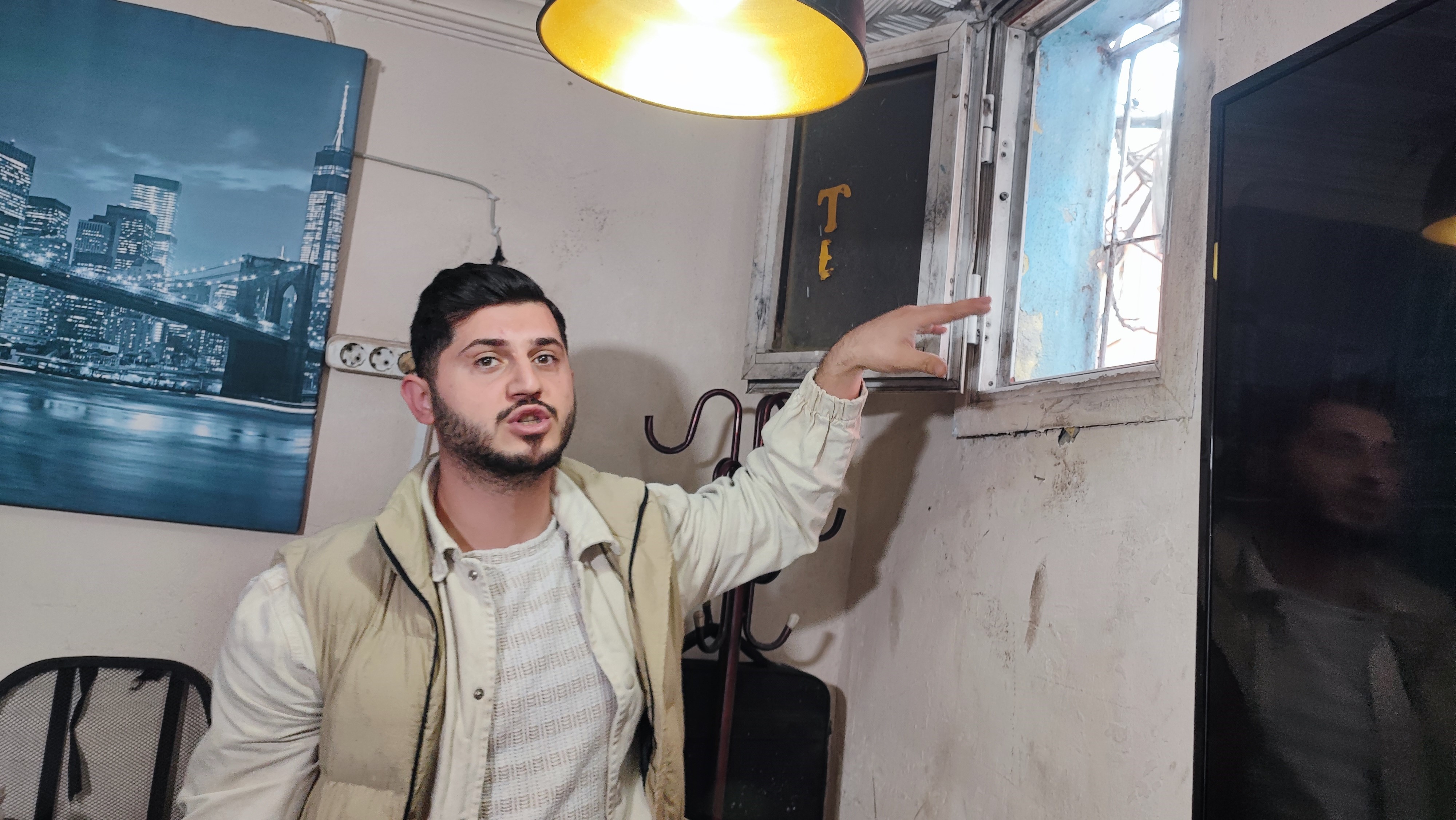 Kedi Bile Zor Girer Dediler Sadece Gurme Hirsiz Sigdi (3)