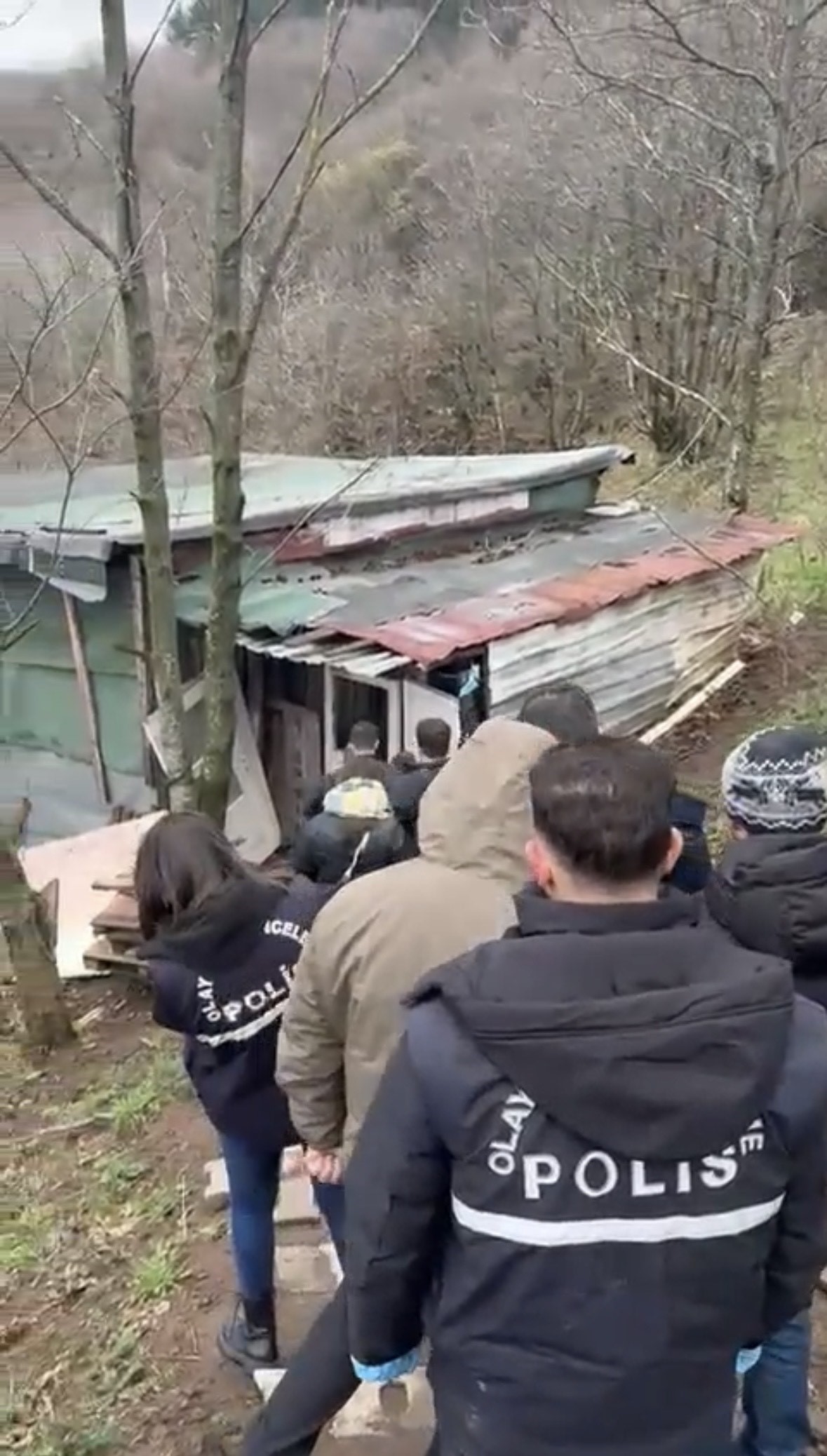 Kireçleyip Gömdüler (3)