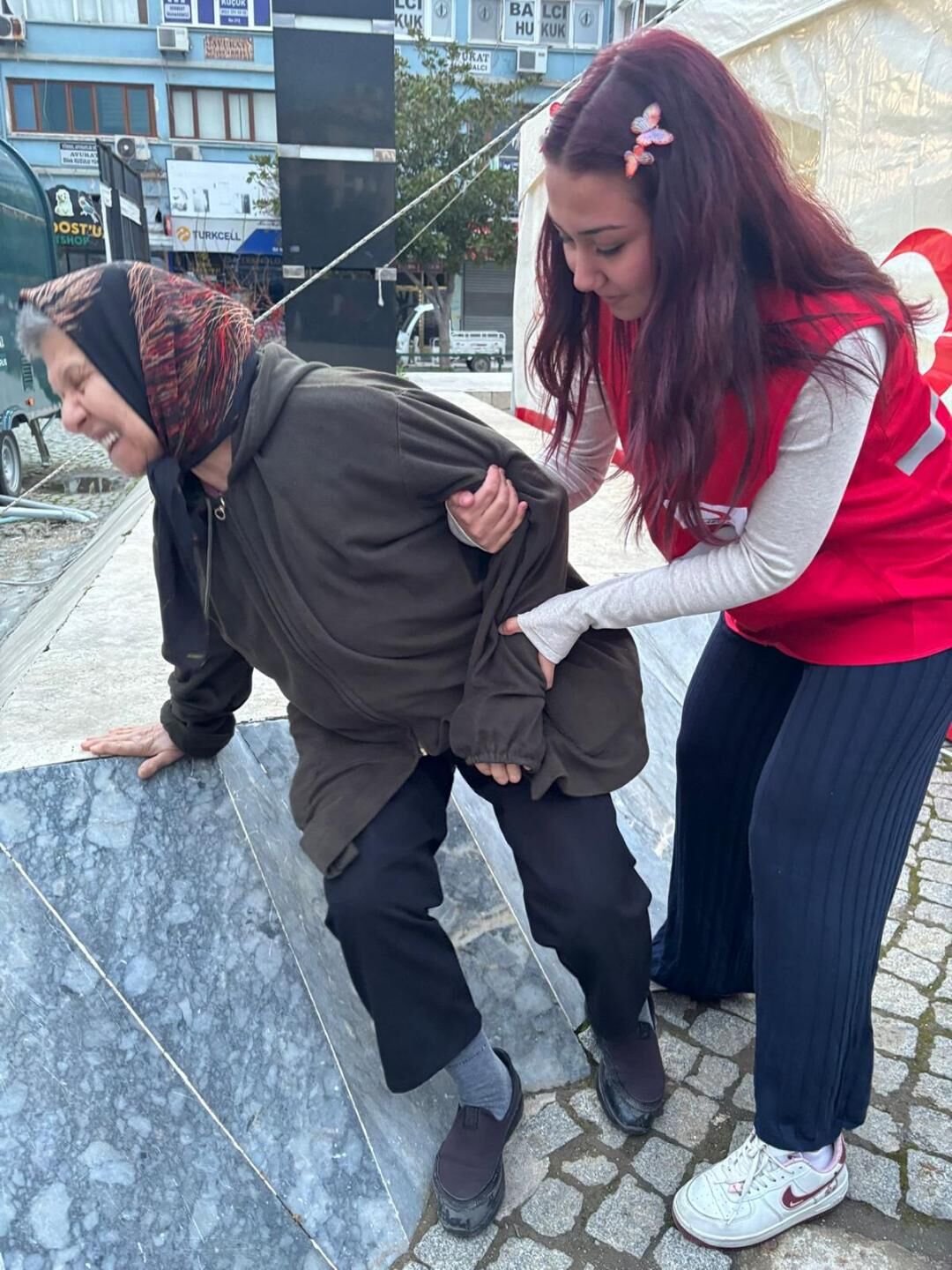 Kızılay Gönüllü (3)