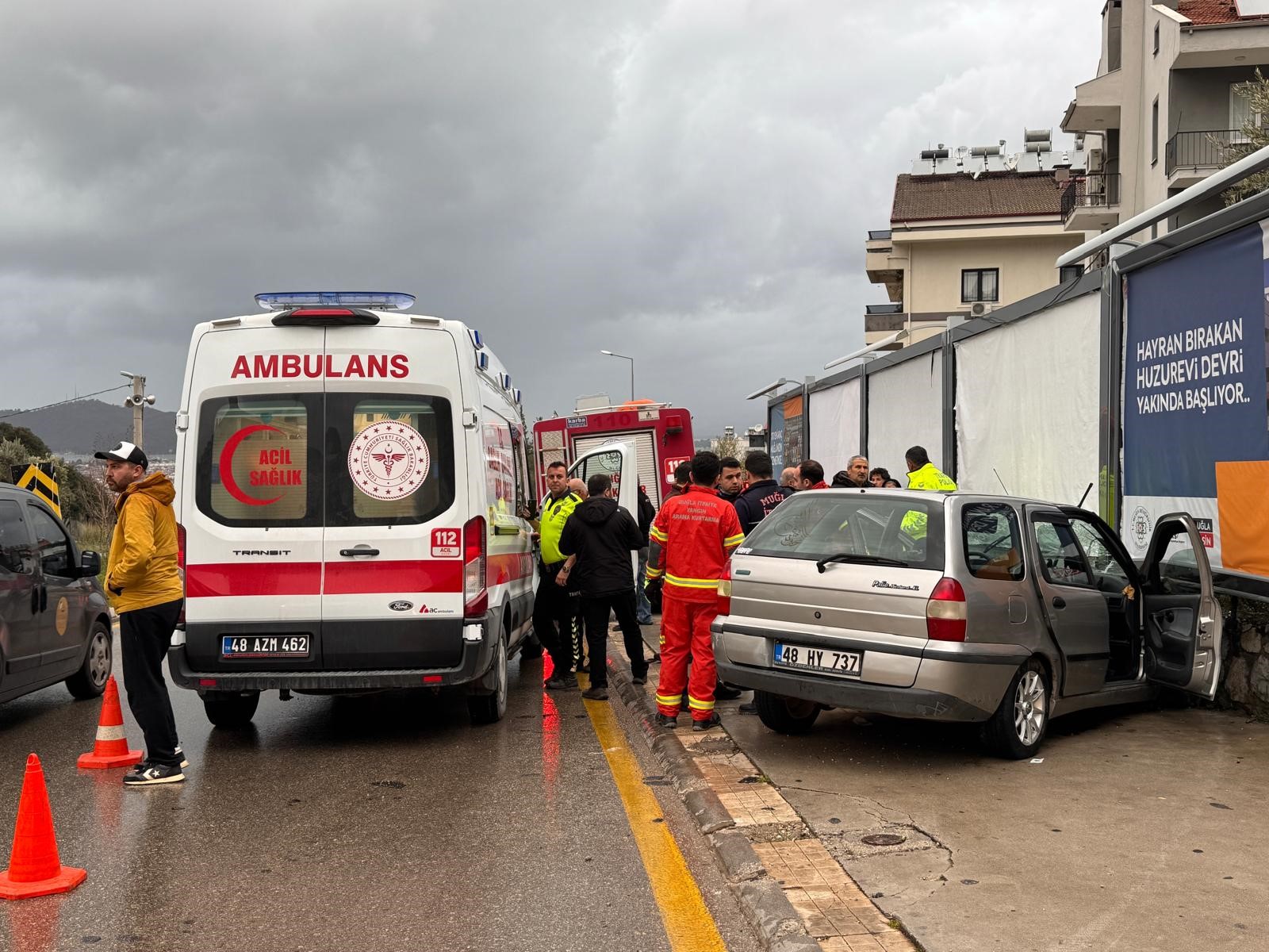 Korkunç Kaza! Otomobil Duvara Çarptı, 1 Kişi Öldü (2)