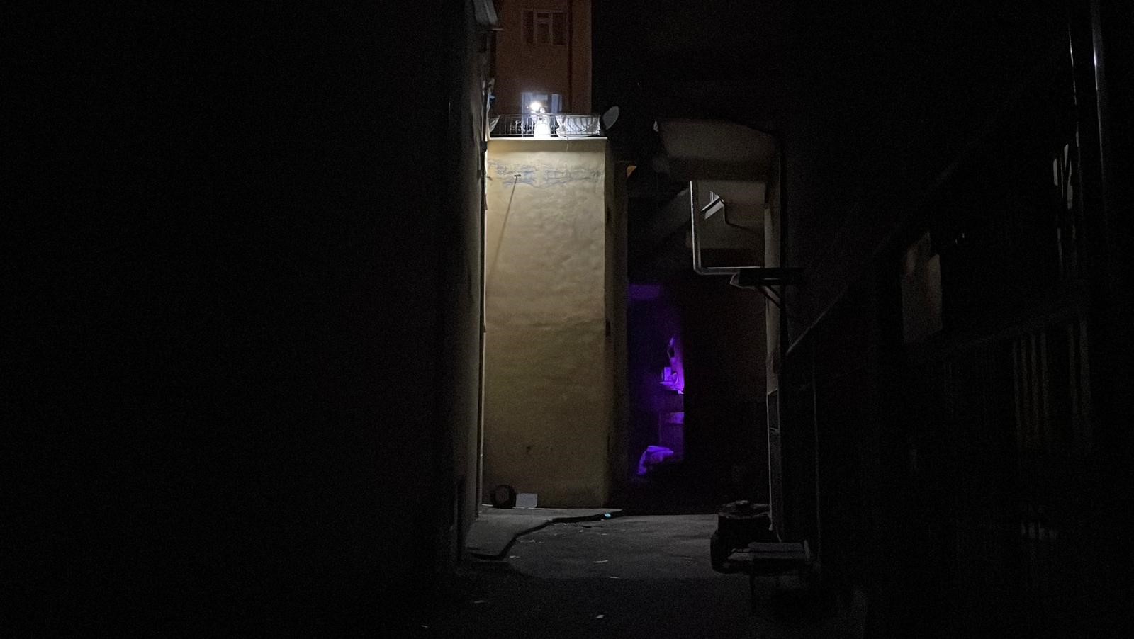 Korkunç Olay 2 Çocuk Annesi Balkondan Düştü (3)