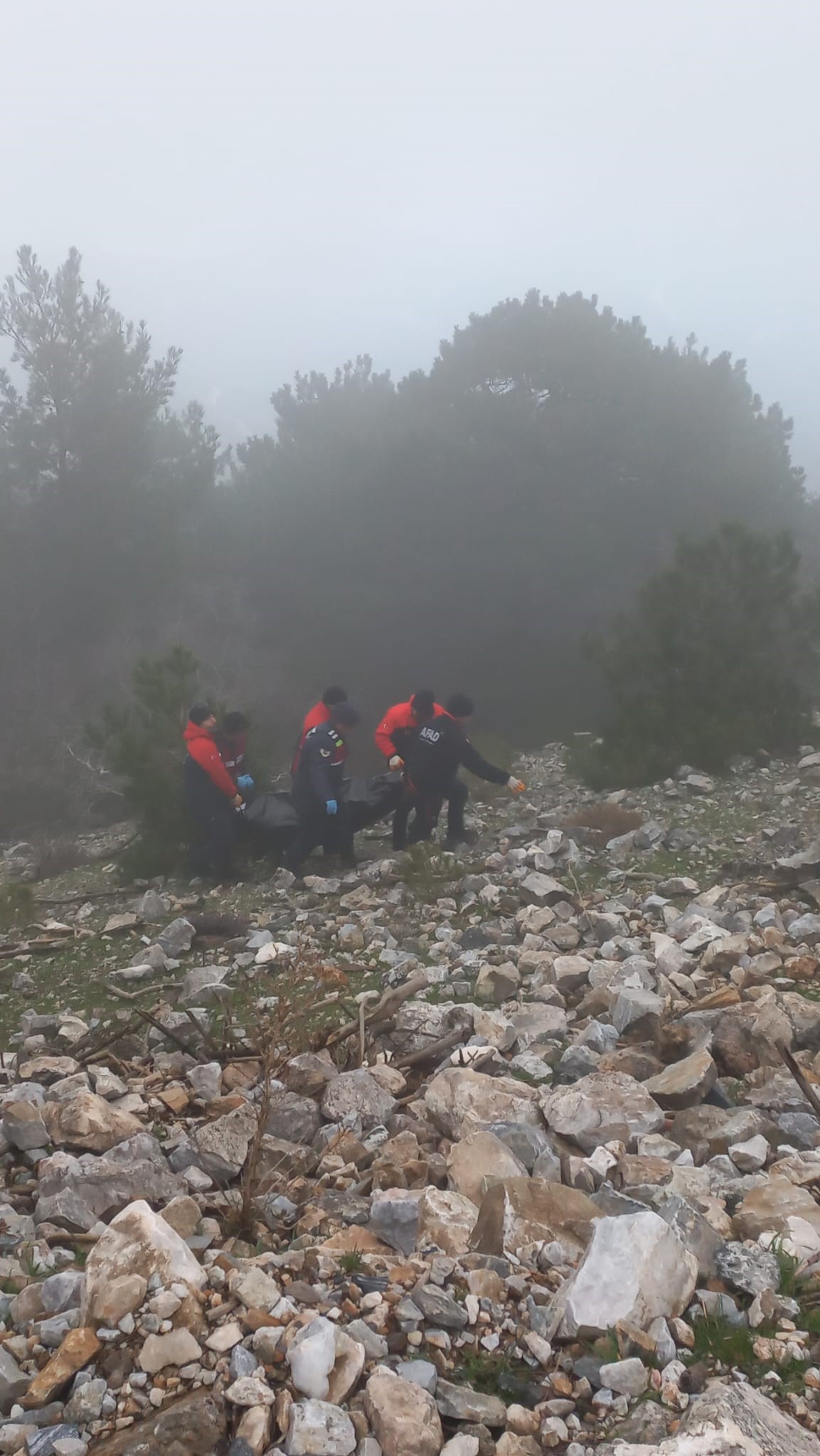 Korkunç Olay Uçurumdan Düşen Şahıs Öldü (4)