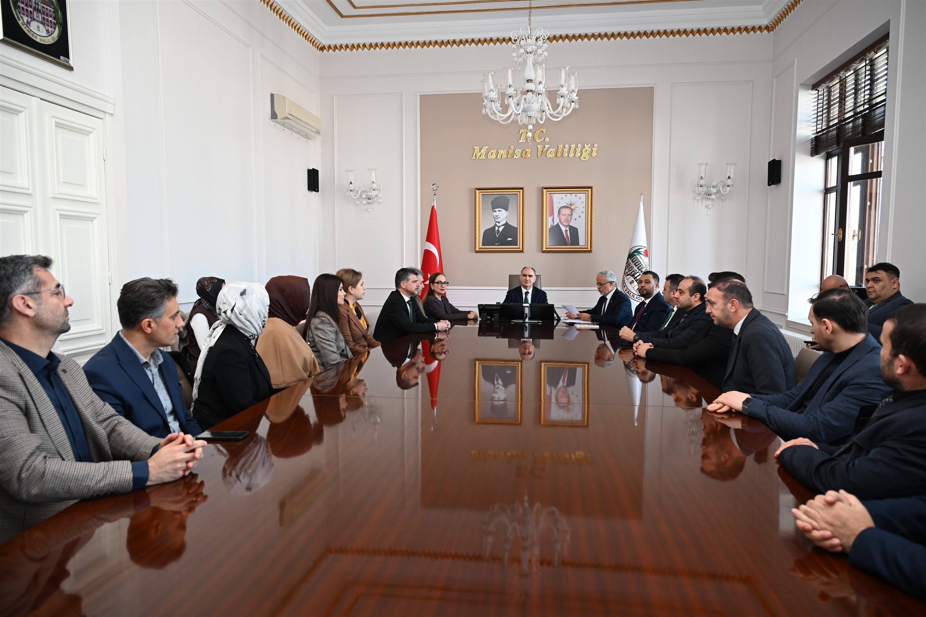 Manisada Bagimlilikla Mucadelede Yeni Donem Tum Kurumlar Tek Cati Altinda (2)