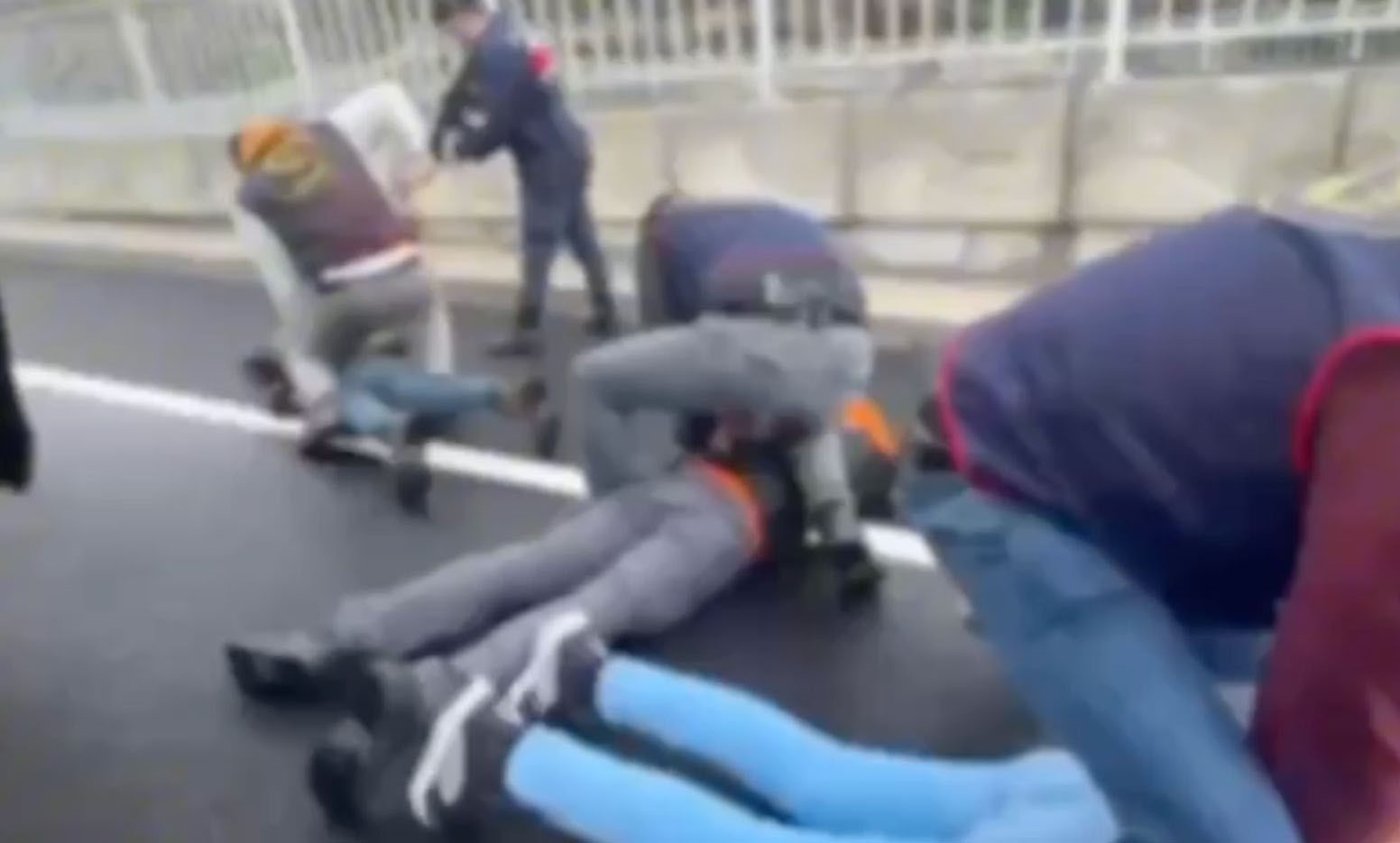 Maskeli Gaspçılar Eve Silahla Girdi! Yüz Tanıma Zoruyla Kripto Hesabı Boşalttılar (4)