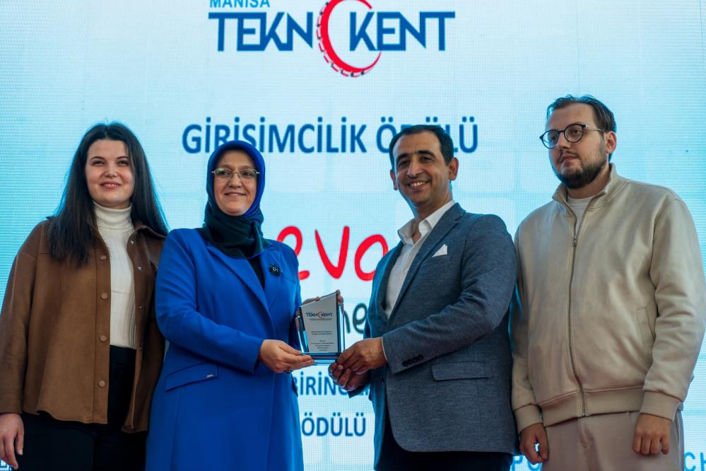 Mcbu Teknokentte Basari Odullendirildi (3)