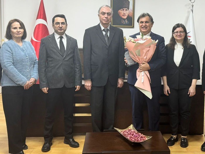 Mcbu Tip Fakultesinde Gorev Degisimi Dekanlik Koltugu El Degistirdi (3)
