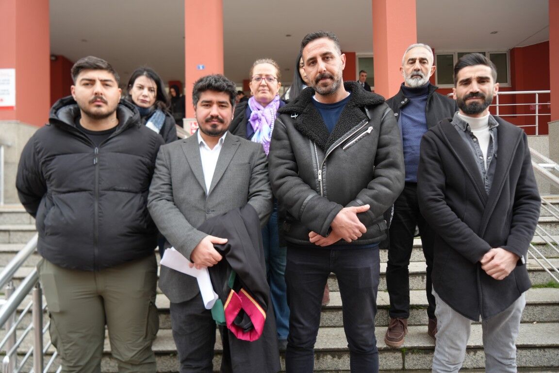 Okul Zilinin Kabede Hacilar Ilahisi Olmasina Tepki Gosteren Veli Gozaltina Alindi Serb (Orta)