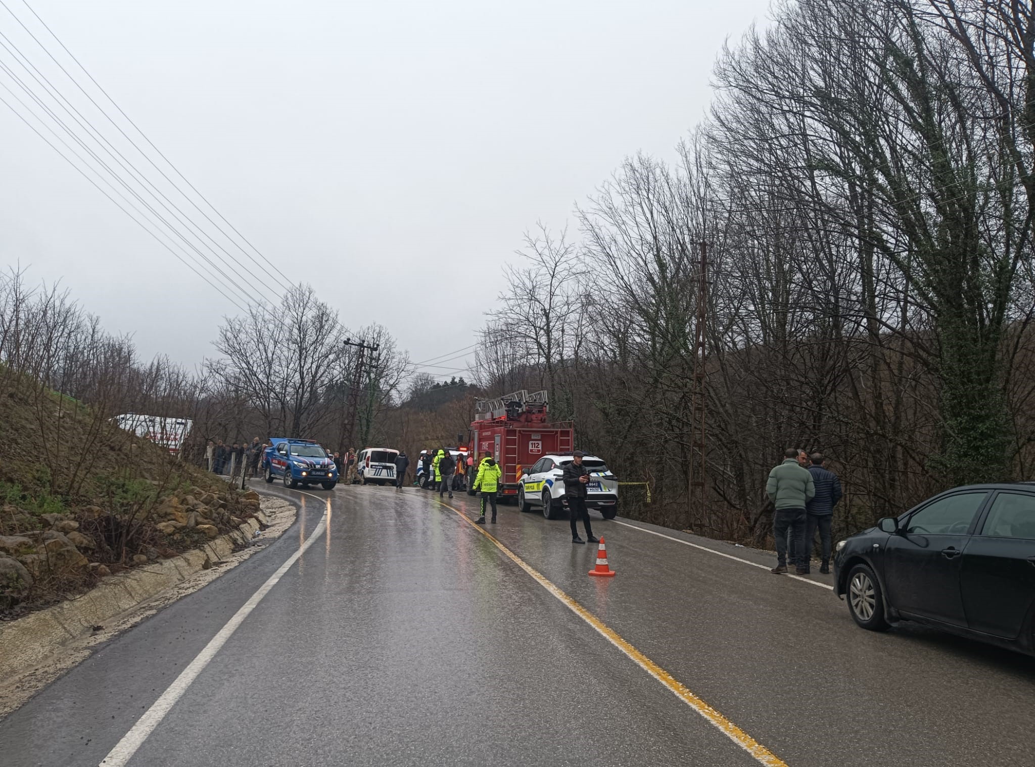 Ormanlık Alanda Korkunç Manzara! Ağaçta Asılı Halde Ölü Bulundu (4)