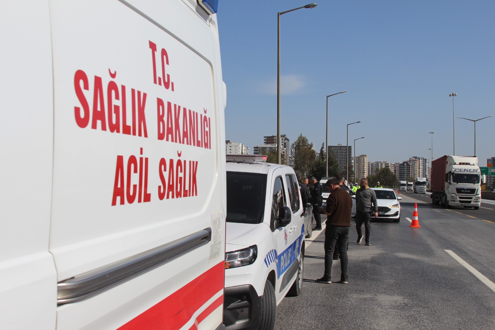 Otoyolda Kan Donduran Olay Kimliği Belirsiz Sürücü Araçta Ölü Bulundu (2)