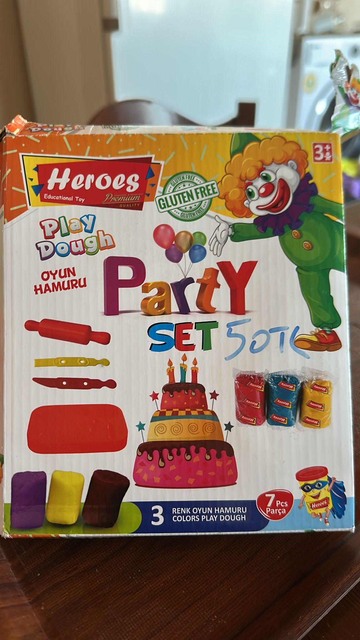 Oyun Hamuru Degil Tuzak Teyze Bak Icinde Ne Var (2)