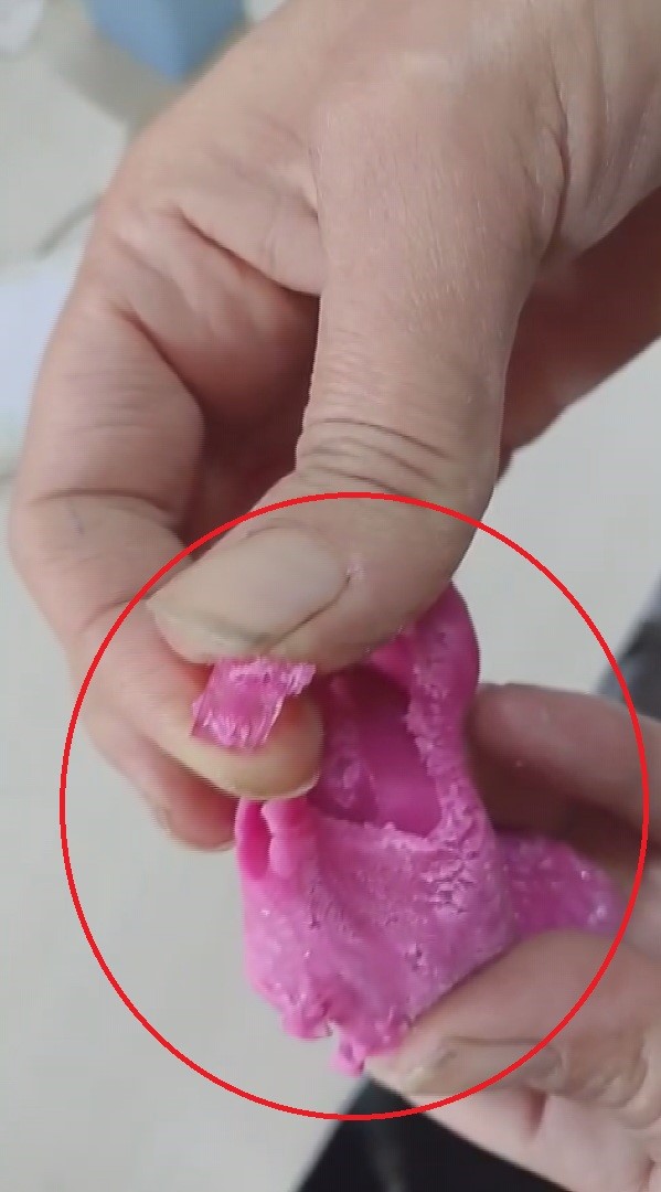 Oyun Hamuru Degil Tuzak Teyze Bak Icinde Ne Var (5)