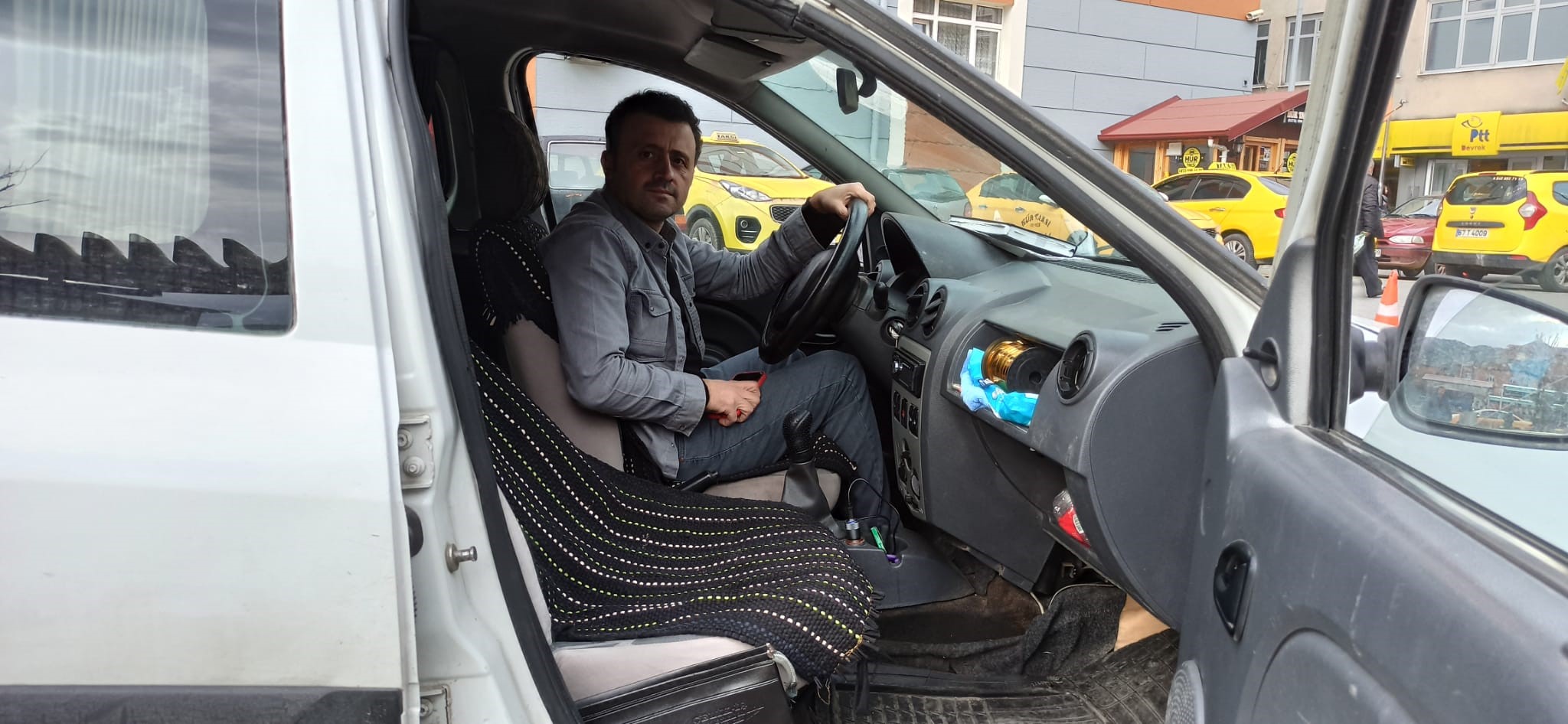 Pazarlik Payi Yok Gramda Israrci Aracini Nakit Yerine Altinla Satiyor (3)