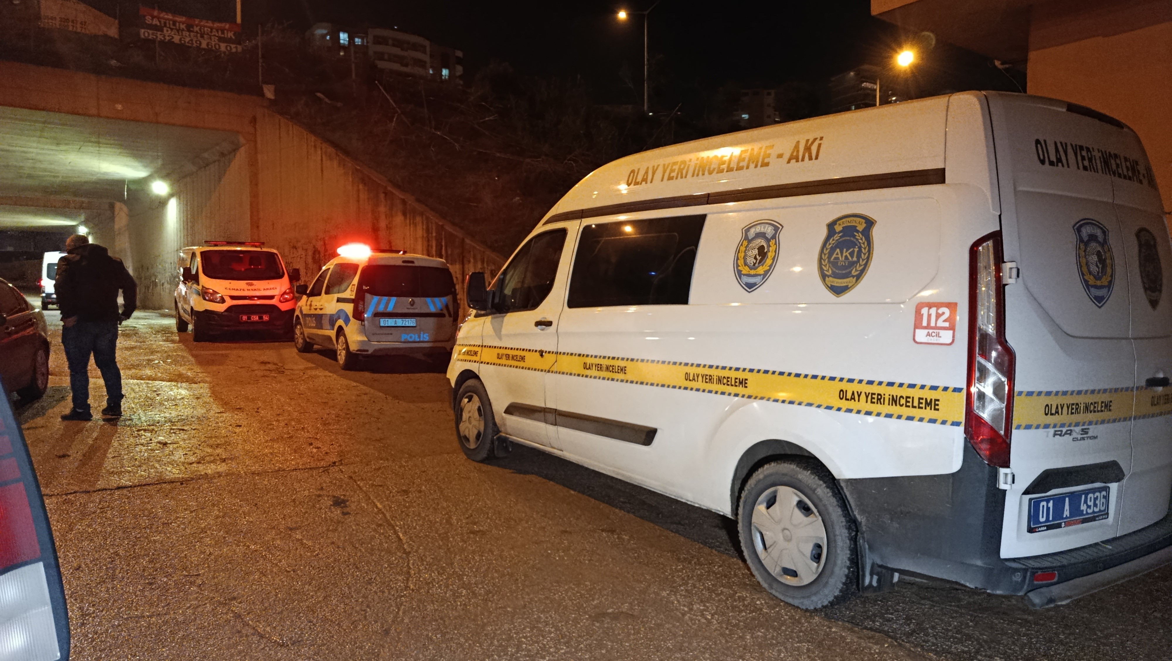 Refüje Çarptı, 65 Metre Şarampole Uçtu 23 Yaşındaki Sürücü Hayatını Kaybetti (4)