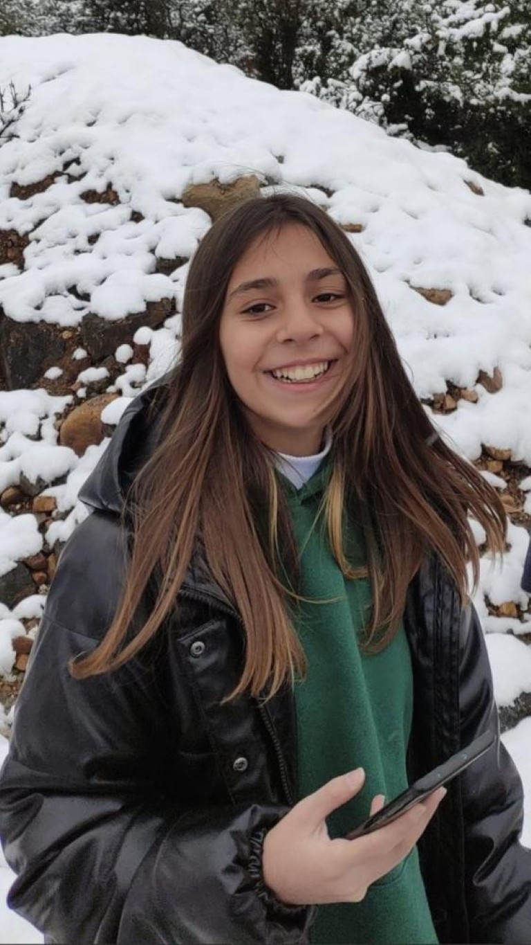 Saat 0417De Mezarlikta Bir Baba 3 Yildir Kayip Olan 13 Yasindaki Kizini Ariyor (2) (Orta)