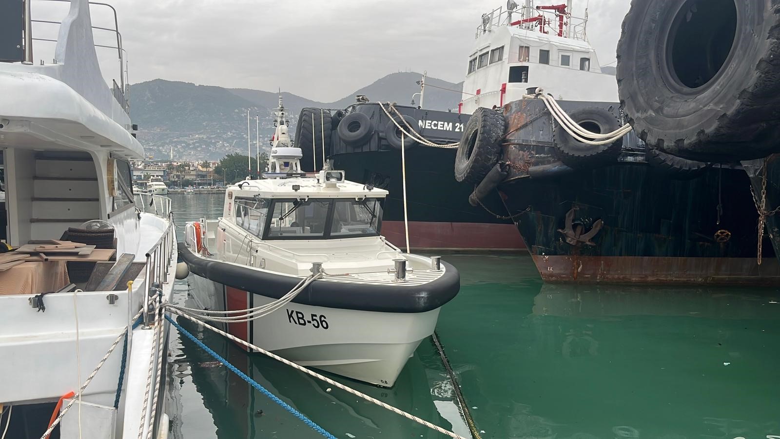 Sahilde Dehşet Balıkçı Barınağında 36 Yaşındaki Adam Ölü Bulundu (3)