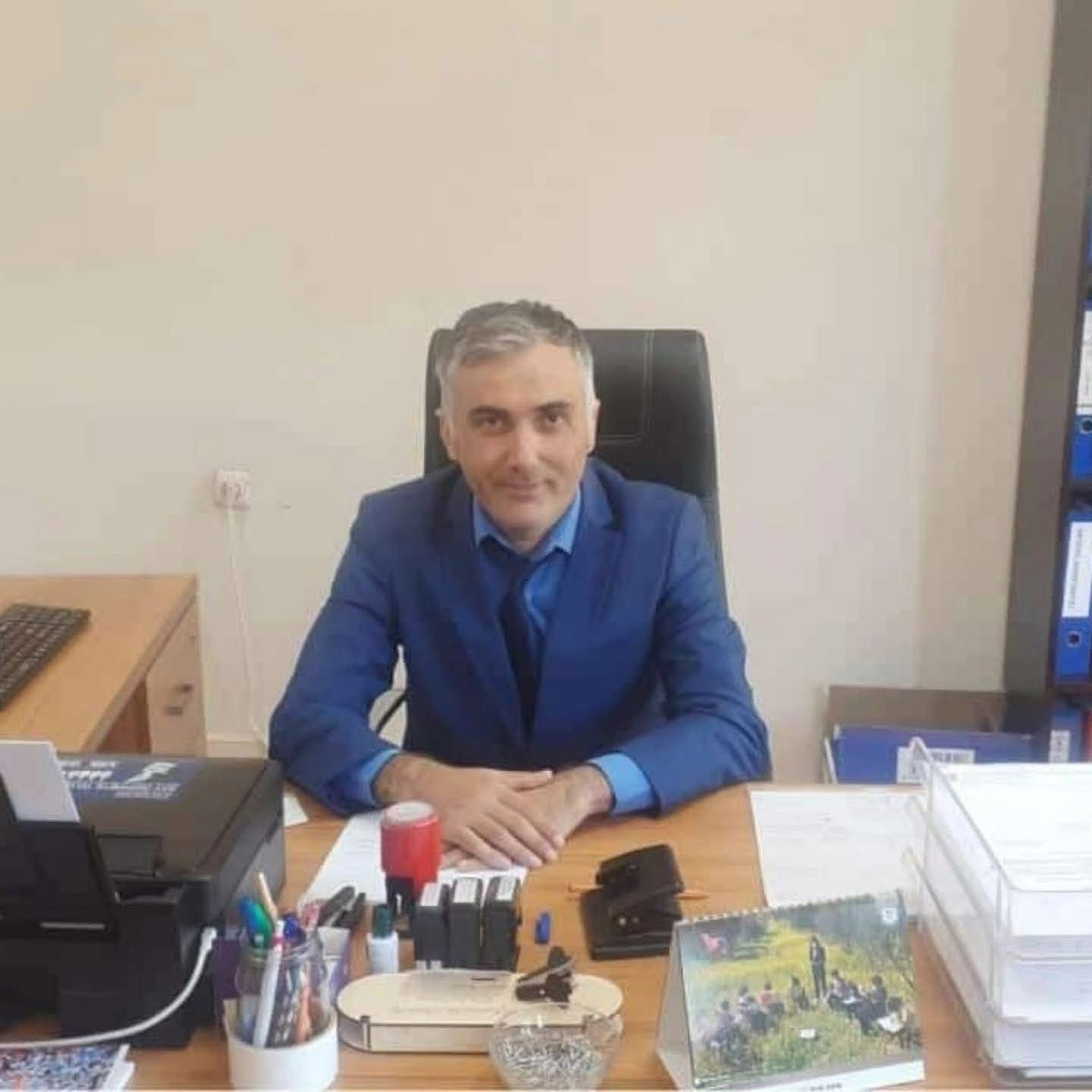 Sahur Vakti Kahreden Olay 2 Çocuk Babası Öğretmen Beşinci Kattan Yere Çakıldı (2)