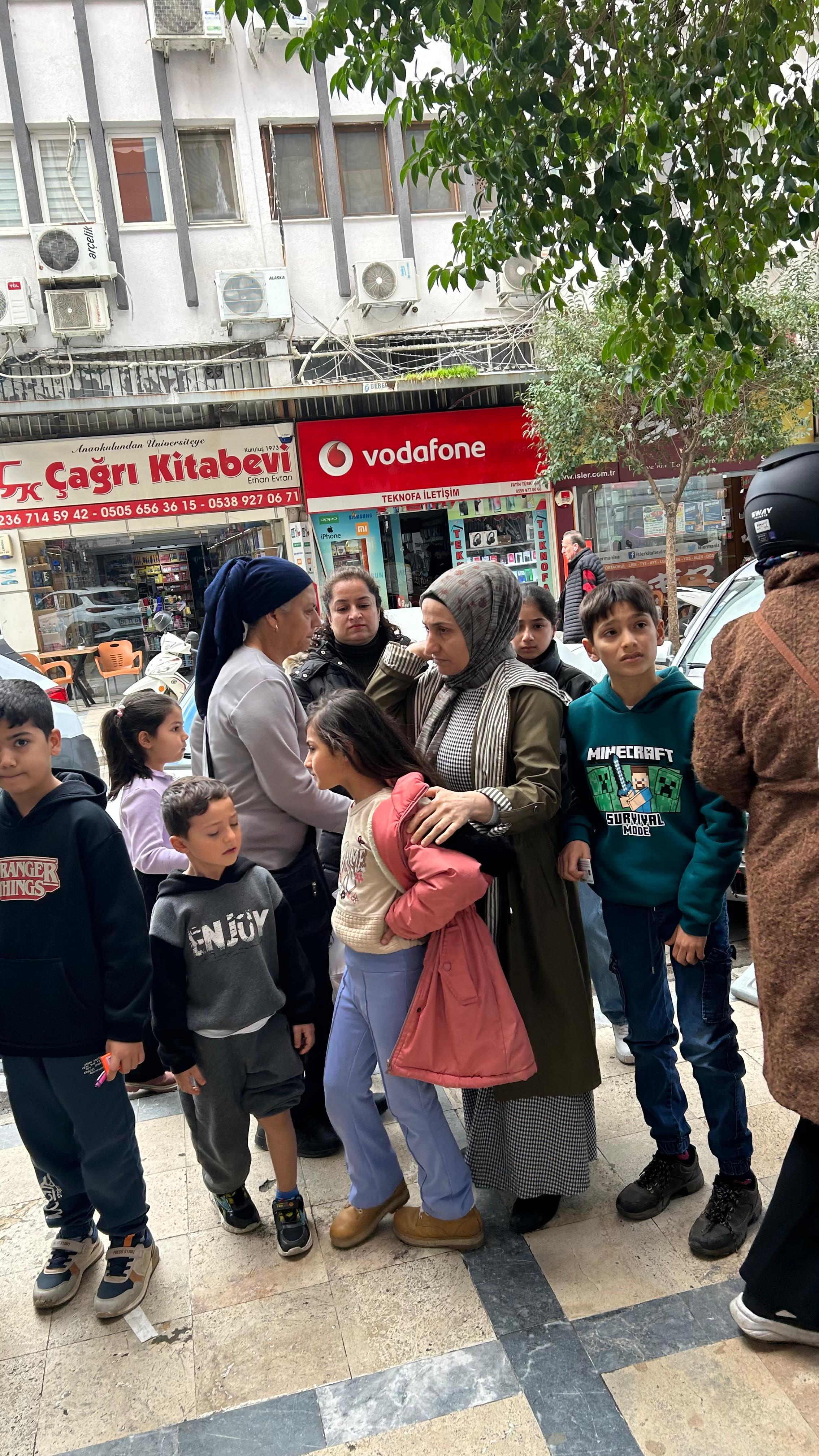 Salihli Açı Kurs’ta Bursluluk Sınavına Yoğun Katılım (16)