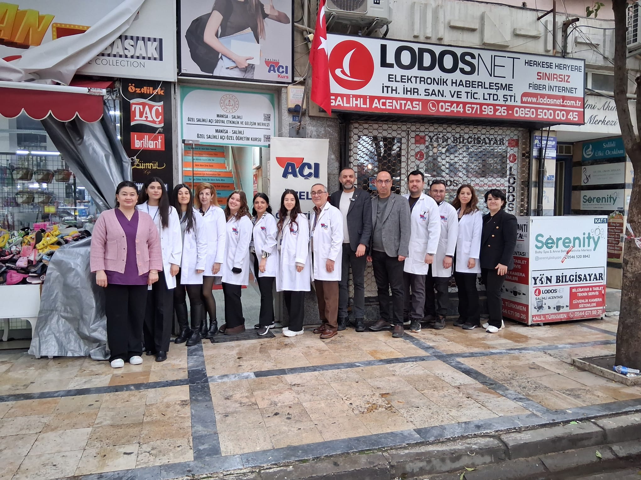 Salihli Açı Kurs’ta Bursluluk Sınavına Yoğun Katılım (4)