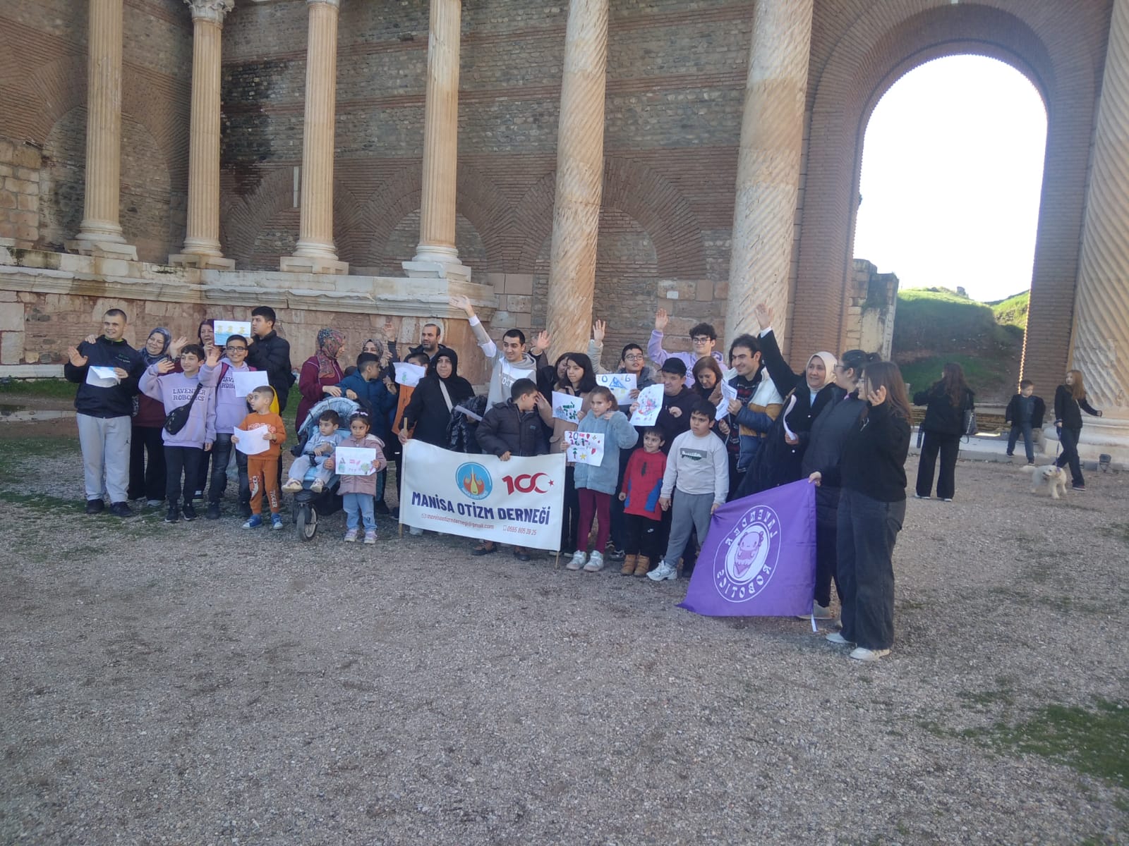 Salihlide Otizmli Bireyler Icin Unutulmaz Bir Gun (6)