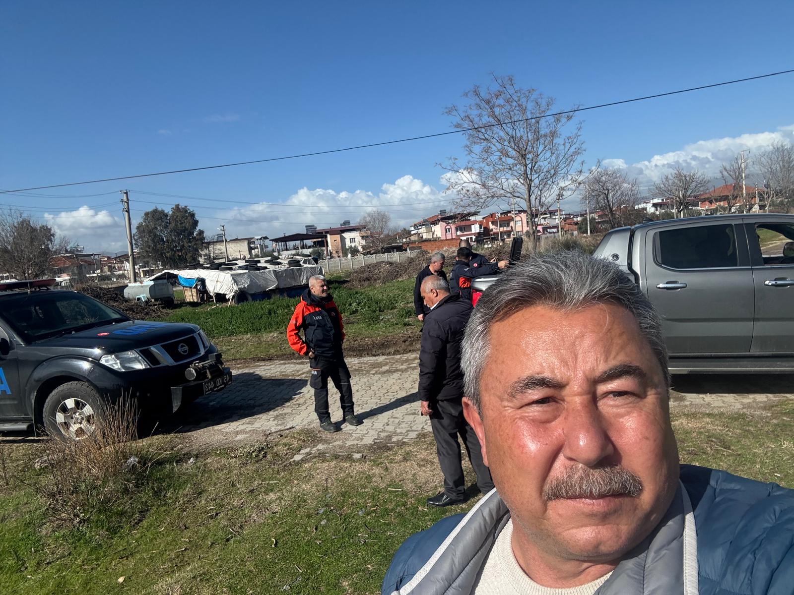 Salihli’de Sel Alarmı ! Yeşilova’da Vatandaşlar Traktörlerle Kurtarıldı (5)