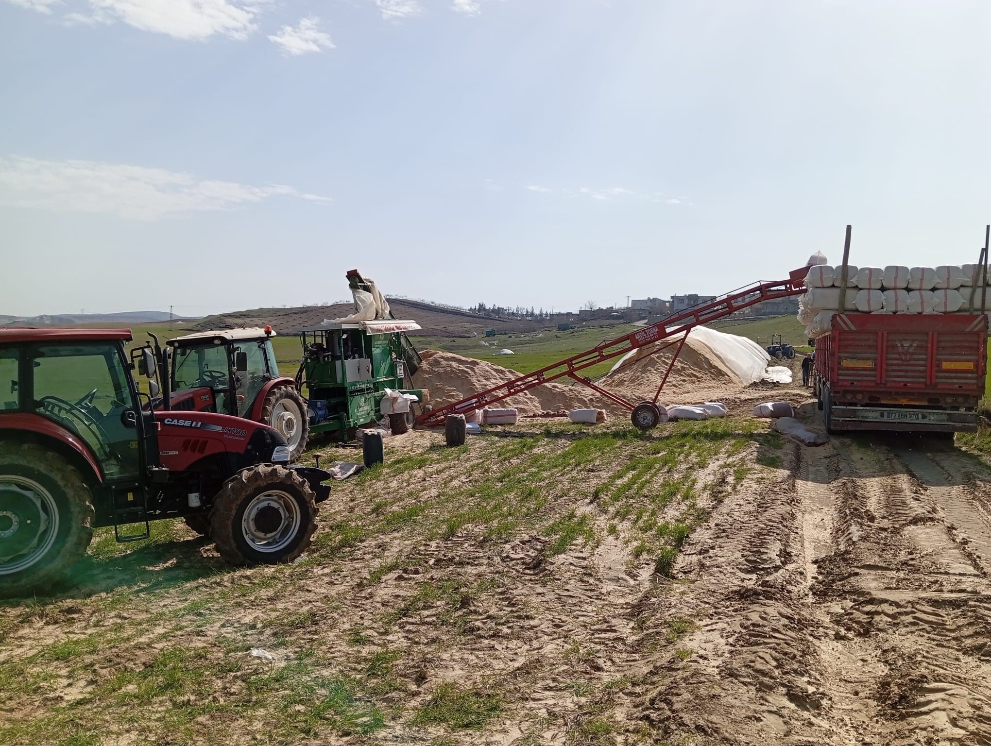 Saman Yuklerken Dehseti Yasadi Kendi Silahinin Kurbani Oldu (4)