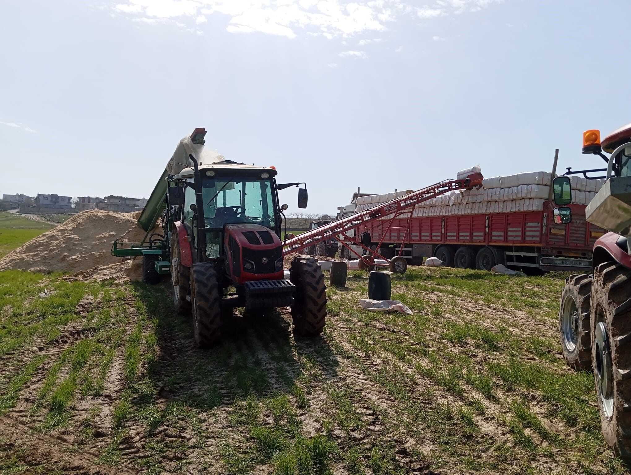 Saman Yuklerken Dehseti Yasadi Kendi Silahinin Kurbani Oldu (5)