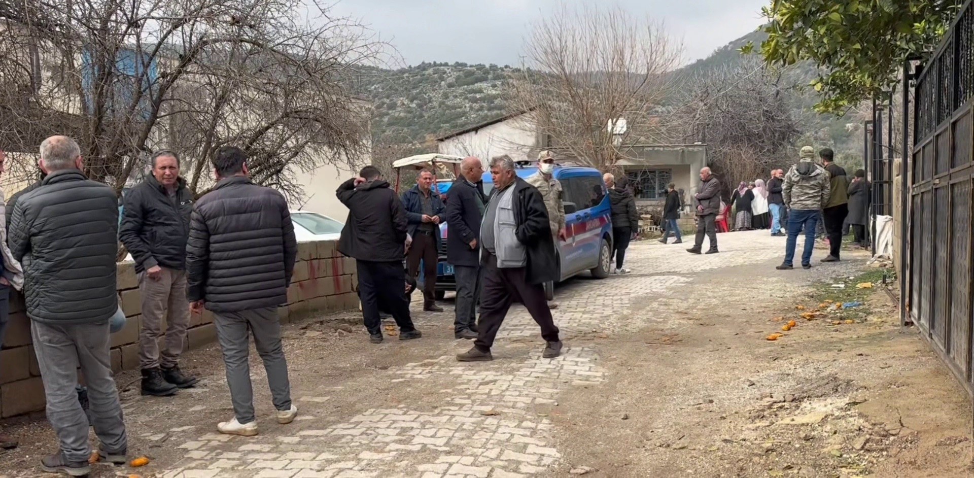 Sessiz Katil Uykuda Yakaladi Ayni Aileden 2 Kisi Oldu 2 Agir Yarali (4)