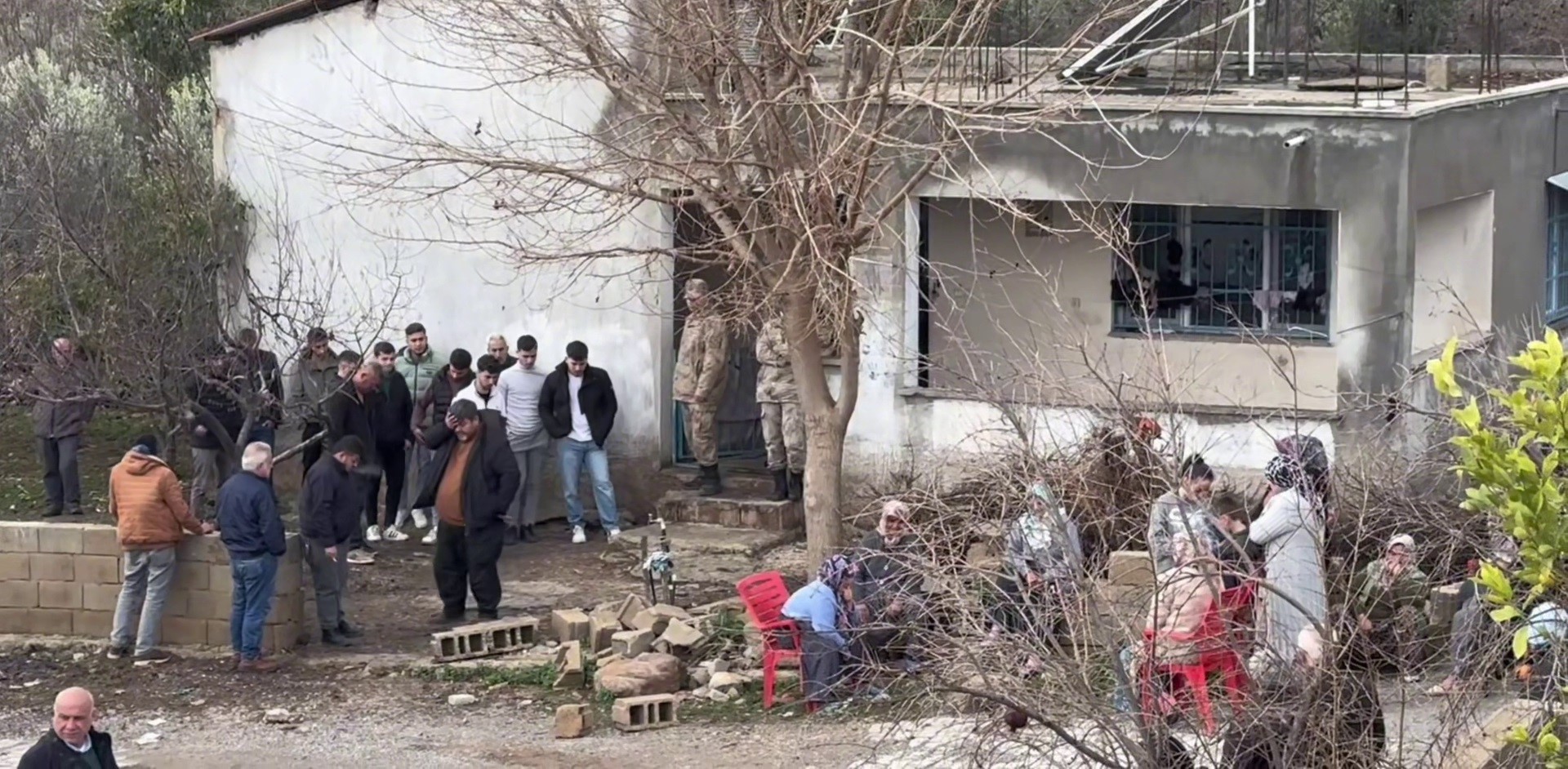 Sessiz Katil Uykuda Yakaladi Ayni Aileden 2 Kisi Oldu 2 Agir Yarali (5)