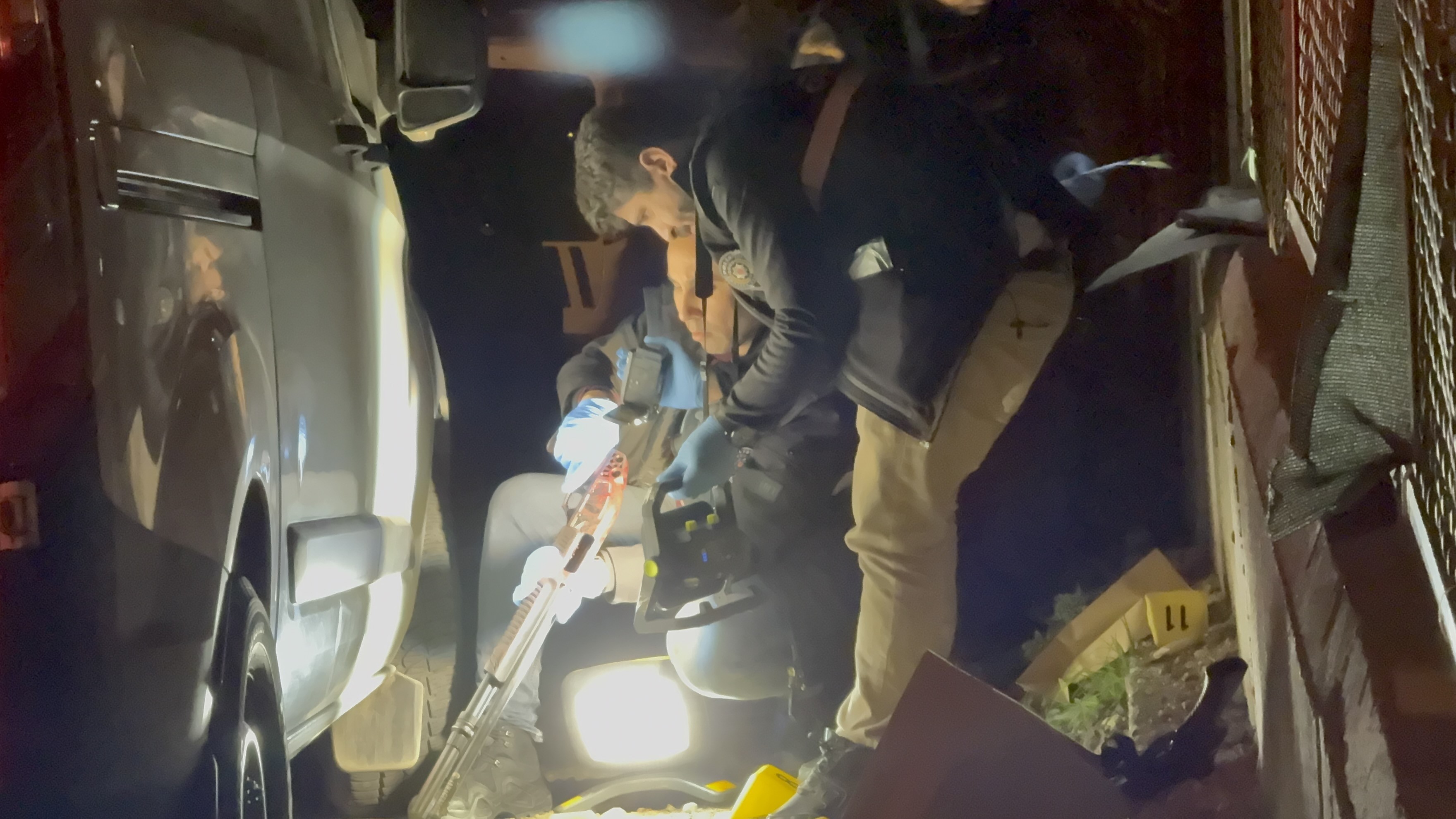 Seyir Halindeki Araca Kurşun Yağmuru! Kardeşlerden Biri Öldü (6)