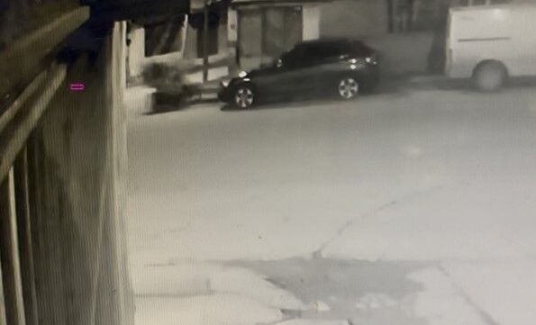 Sok Kaza Yayaya Carpan Motosiklet Savrularak Duvara Vurdu 3 Kisi Yaralandi Kaza Ani Ka (2)