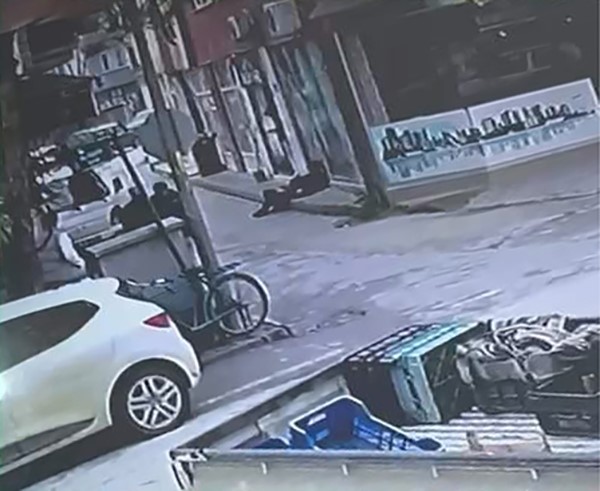 Sokak Ortasında Infaz Gibi Cinayet Yeni Görüntüler Ortaya Çıktı (2)