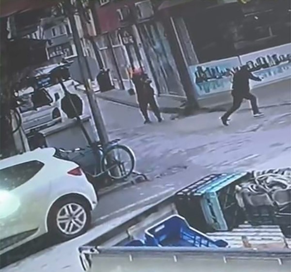 Sokak Ortasında Infaz Gibi Cinayet Yeni Görüntüler Ortaya Çıktı (3)