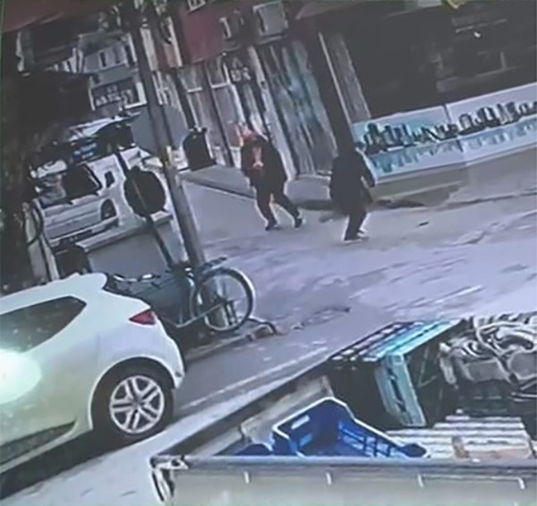 Sokak Ortasında Infaz Gibi Cinayet Yeni Görüntüler Ortaya Çıktı (5)