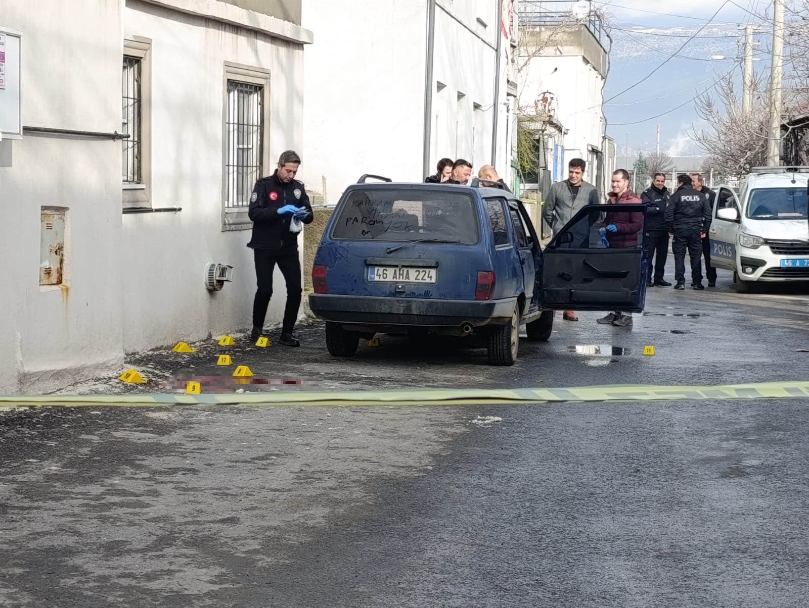 Sokak Ortasında Kayınbirader Dehşeti! Otomobiline Binerken Kurşun Yağmuruna Tutuldu (3)