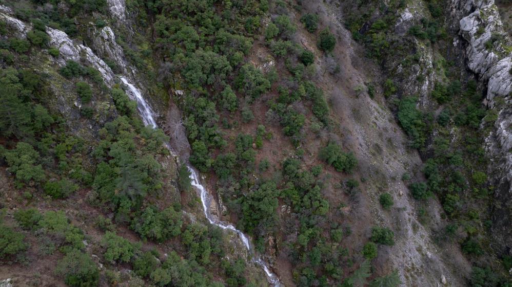 Spil Daginda Yillar Sonra Mucize Kuruyan Selale Yeniden Akmaya Basladi (2)