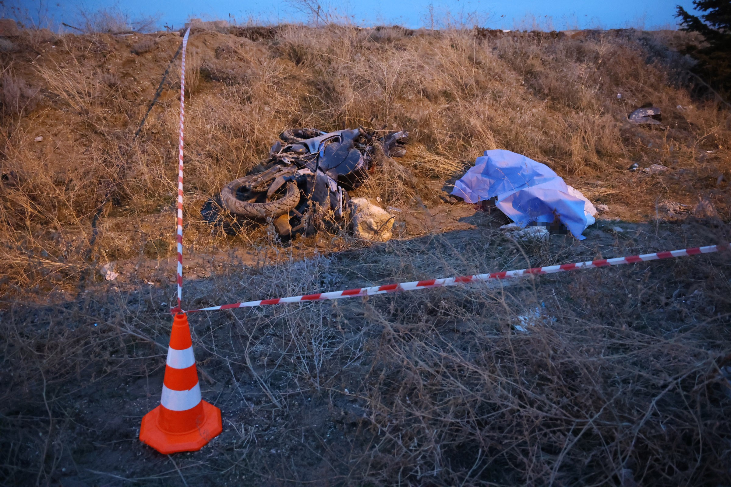 Takla Atan Motosiklet Can Aldı 20 Yaşındaki Sürücüsü Korkunç Şekilde Öldü (7)