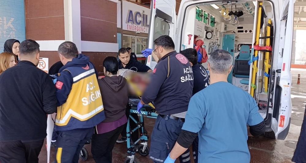 Tekeri Yerinden Cikan Arac Takla Atti Agir Yarali Kadin Hayatini Kaybetti (2)