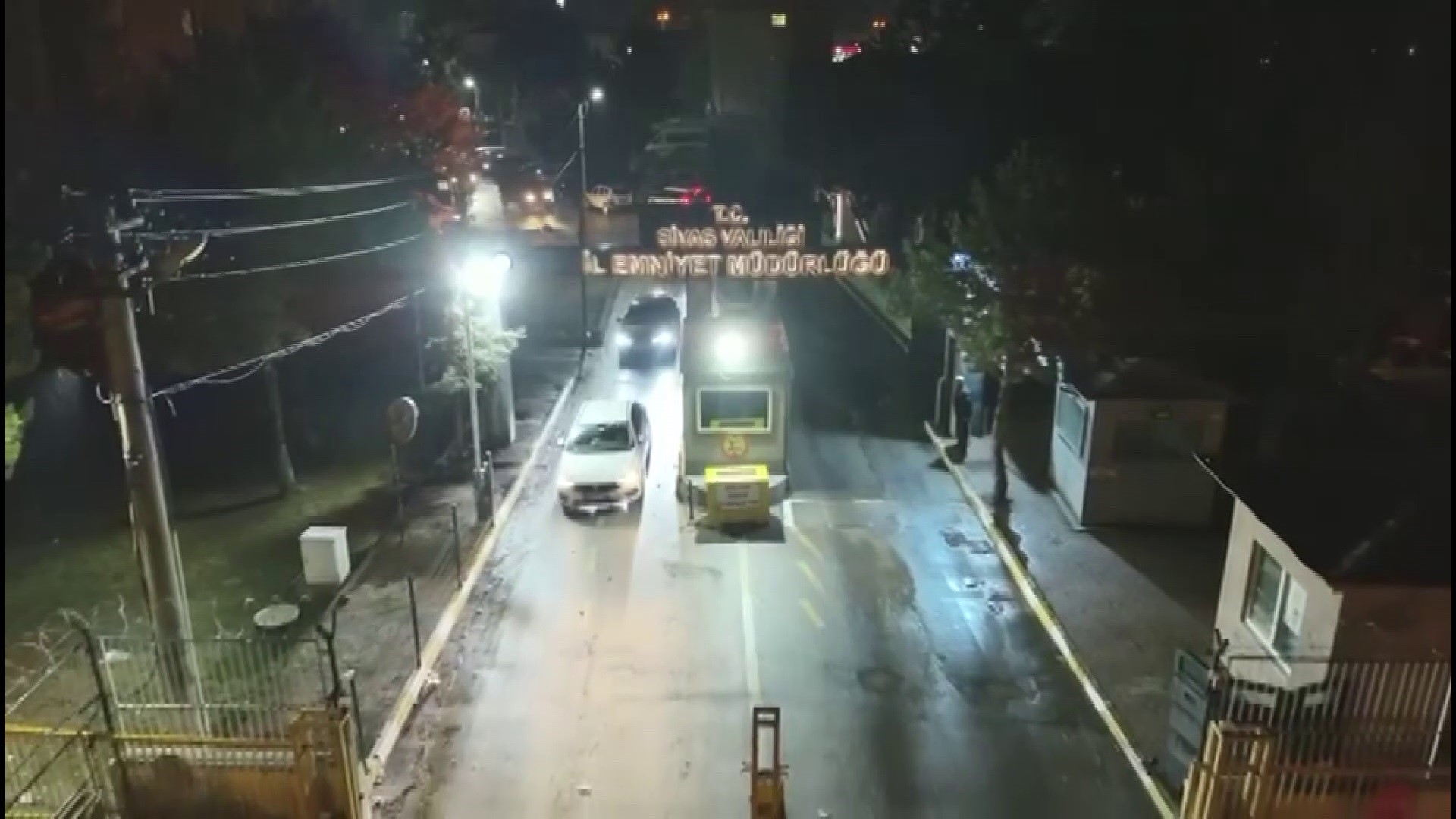 Terörle Mücadelede Yeni Adım 2 Ilde Eş Zamanlı Baskın (2)