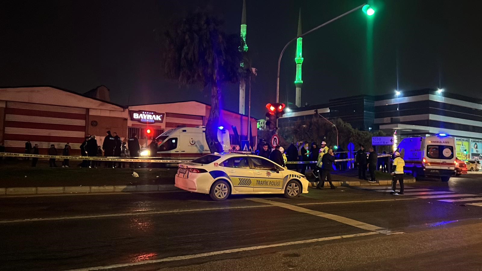 Tırı Solladı, Yayaların Arasına Daldı! Korkunç Kazada 3 Ölü, 3 Yaralı (7)