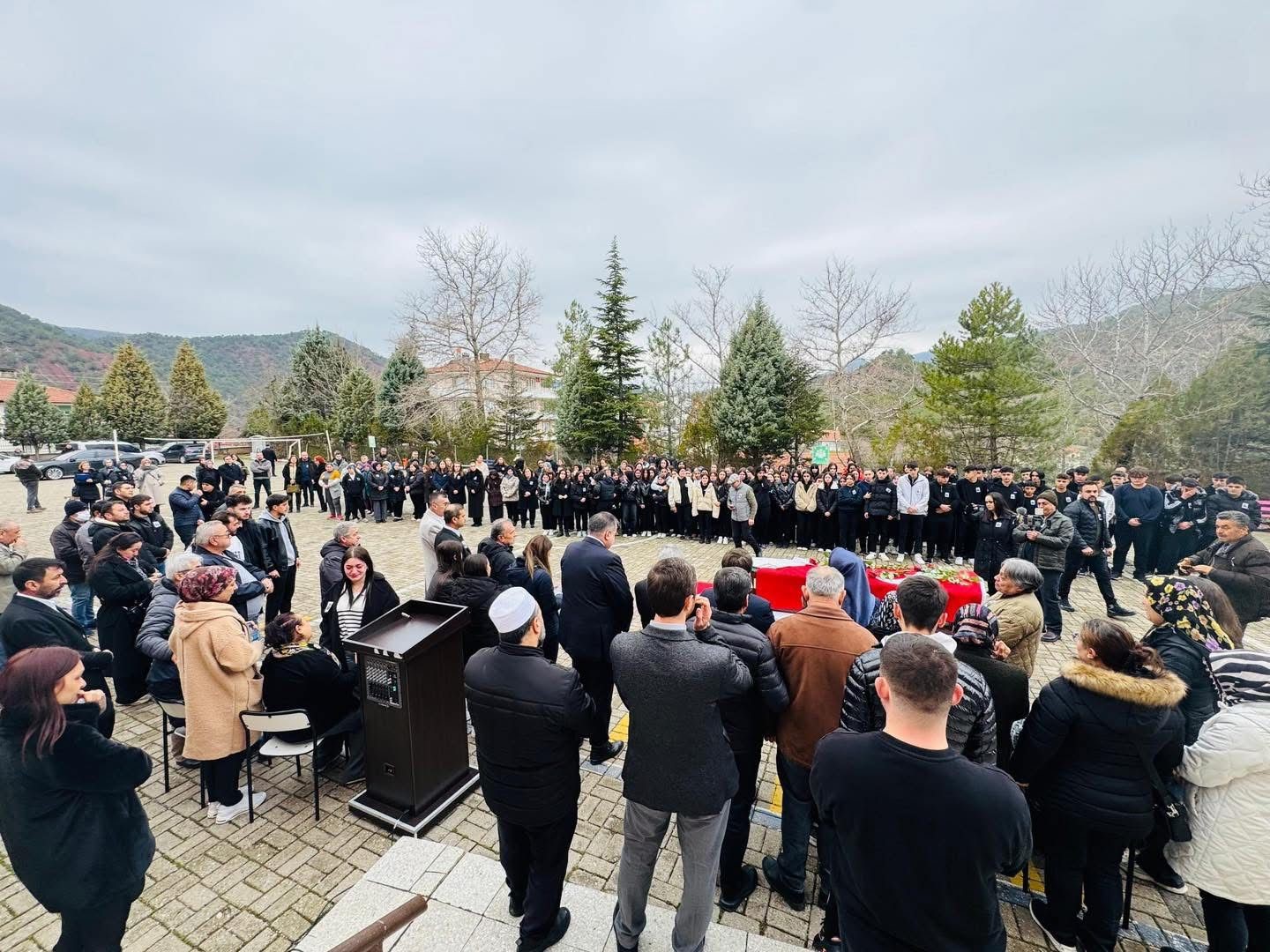 Tırla Çarpışan Otomobilde Yaralanmıştı Elif Nisa’dan Acı Haber Geldi (3)