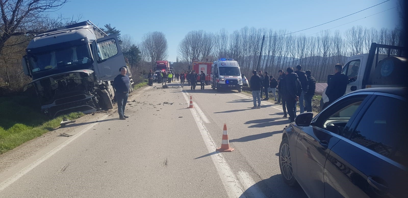 Tırla Kafa Kafaya Çarpıştı! Hurdaya Dönen Araçtan Cansız Bedeni Çıktı (3)