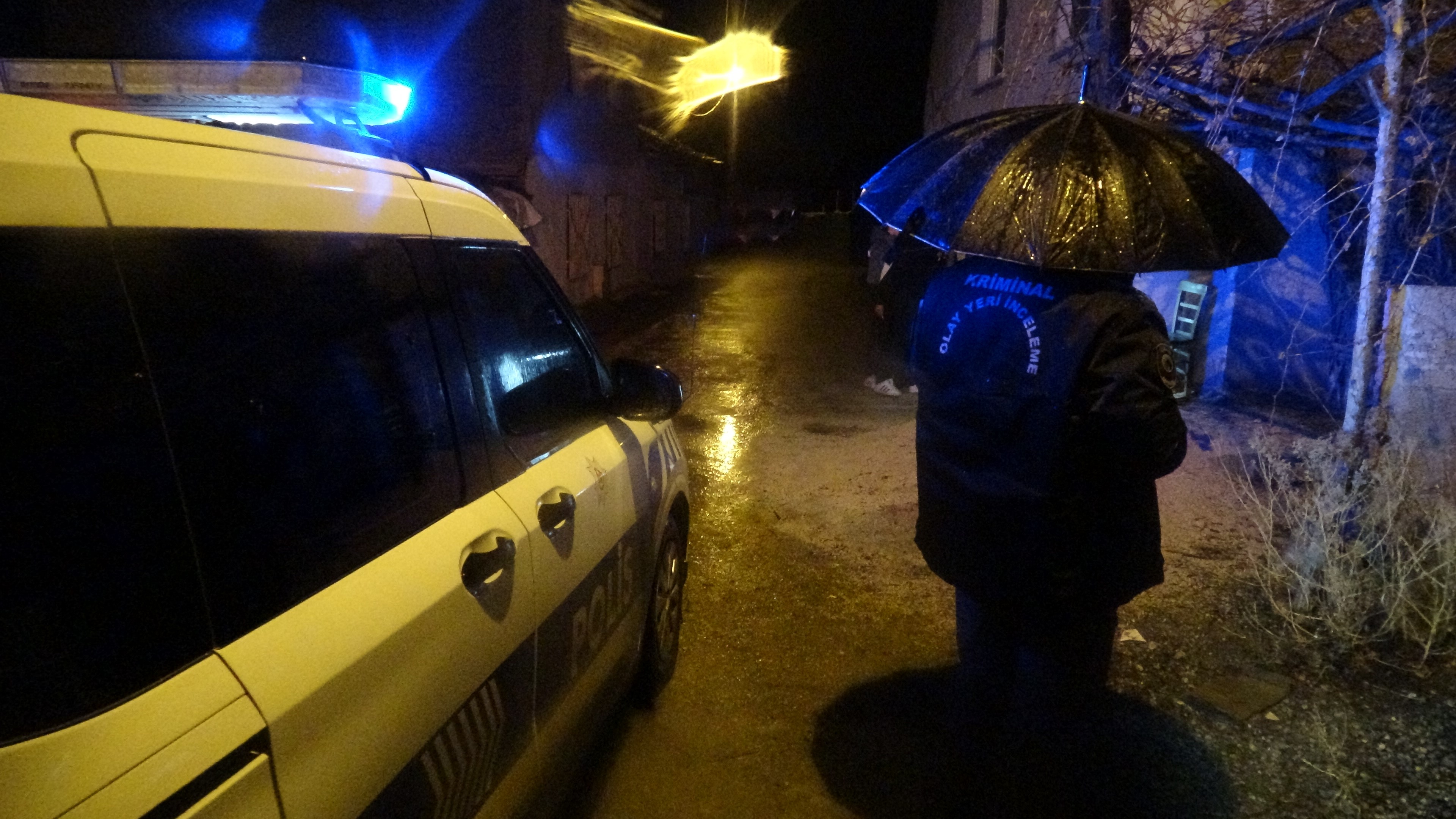 Yaktığı Ateş Sonu Oldu! Bahçede Fenalaştı, Hastanede Can Verdi (4)