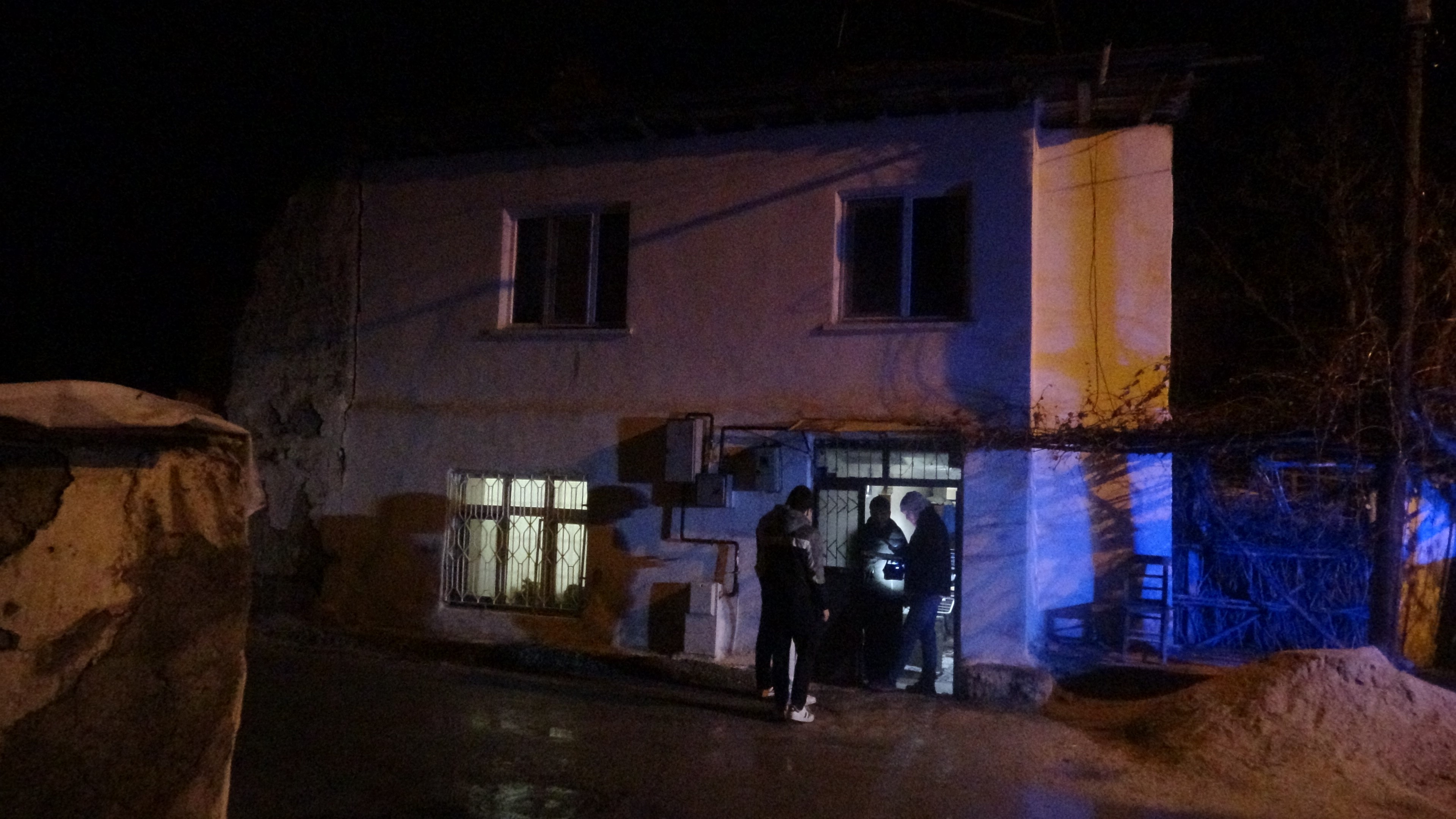 Yaktığı Ateş Sonu Oldu! Bahçede Fenalaştı, Hastanede Can Verdi (5)