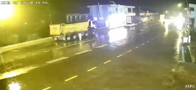 Yolun Ortasında Acı Son! Yolun Karşısına Geçerken Can Verdi (2)