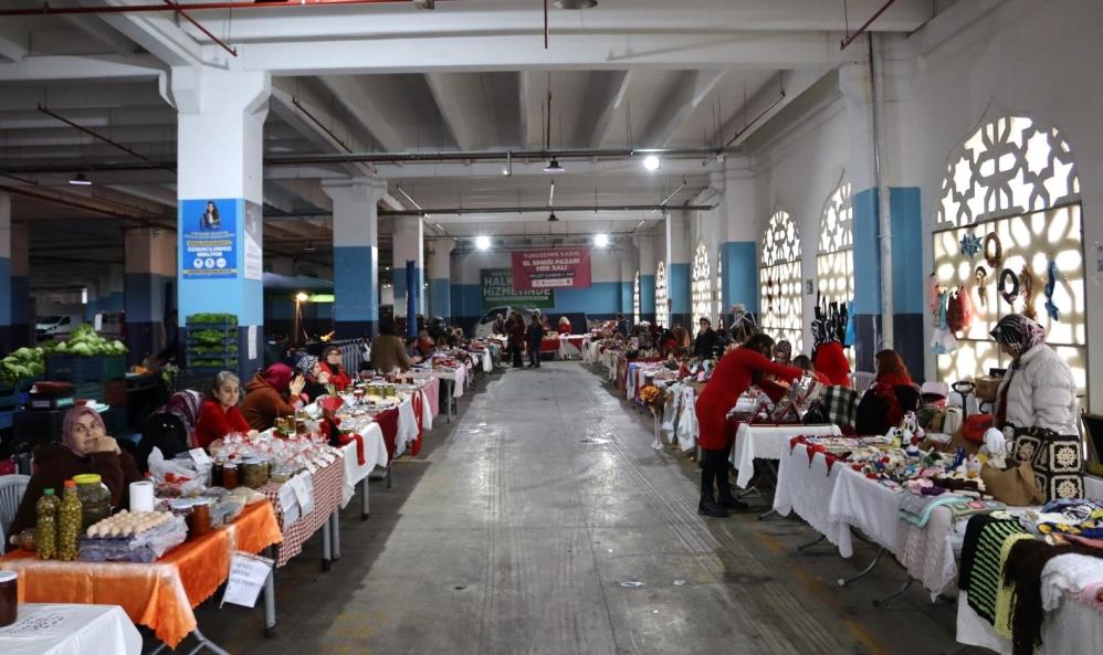 Yunusemrede Sevgi El Emegiyle Bulustu 14 Subata Ozel Kadin El Emegi Pazari Yogun Ilgi (4)