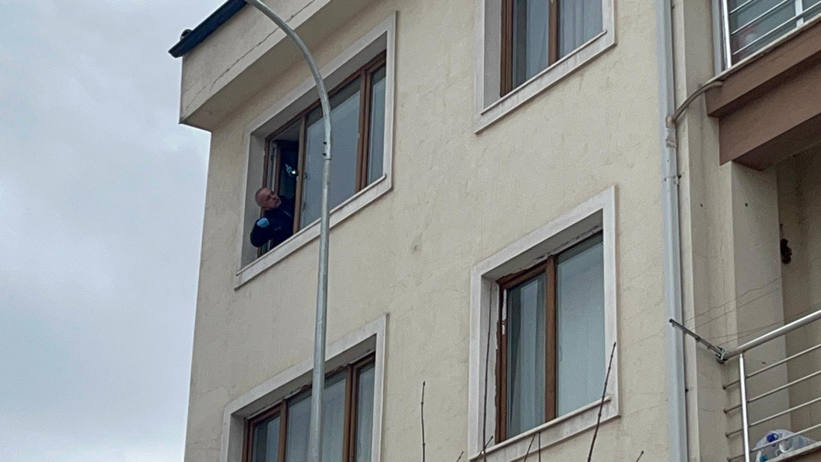 Yürek Burkan Olay 12 Yaşındaki Çocuk Camdan Aşağı Düştü (4)