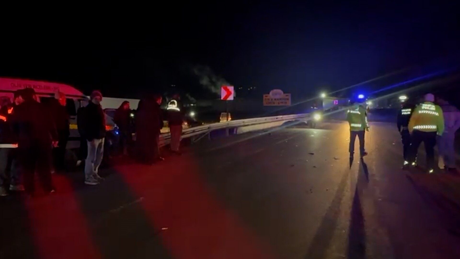 Yurek Yakan Kaza Fabrikadaki Oglunu Almaya Giderken Canindan Oldu (2)